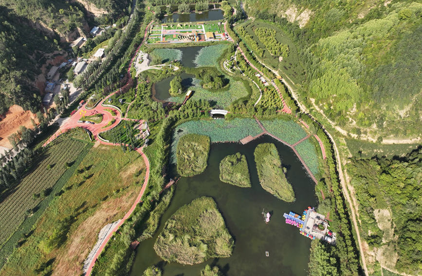 南泥灣國家濕地公園（無人機(jī)航拍）。 田剛攝